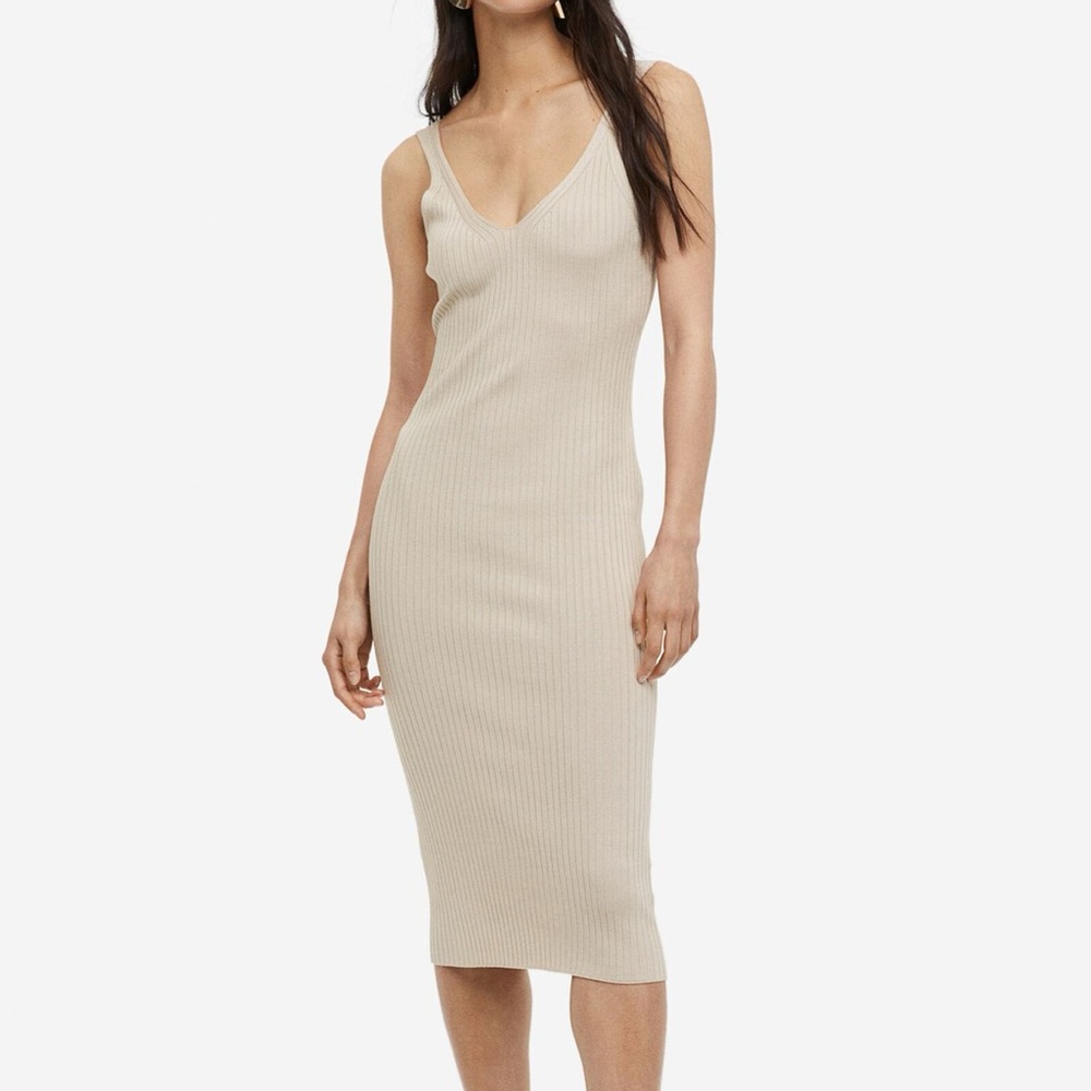 H&M Viscose Blend Rib Knit Bodycon Stretchy vNeck Sleeveless Beige Dress